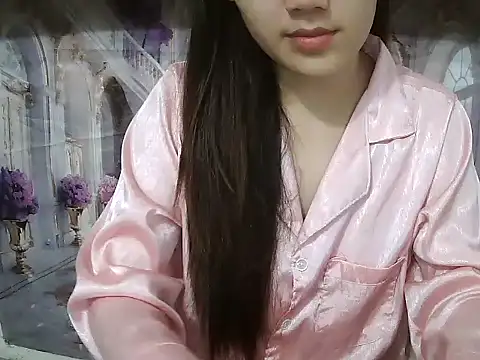 Snapshot of Linda-24 chatting on 11-29-25, 01:25 Linda-24 online show from 11-29-25, 01:25