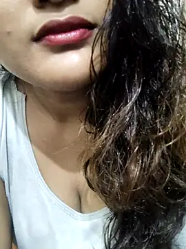 Snapshot of Cute_pinkii chatting on 10-27-25, 08:02 Cute pinkii online show from 10-27-25, 08:02