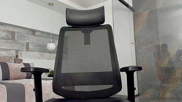 RaphaelDufort online show from 01-06-26, 06:06