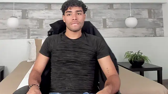 RaphaelDufort online show from 01-08-26, 08:00