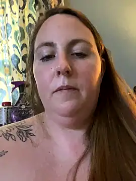 Snapshot of Domimommy420 chatting on 10-09-25, 05:33 Domimommy420 online show from 10-09-25, 05:33