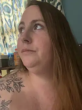 Snapshot of Domimommy420 chatting on 10-13-25, 05:24 Domimommy420 online show from 10-13-25, 05:24