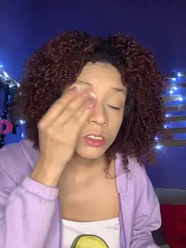 Snapshot of ValentinaStorm1 chatting on 11-13-25, 11:31 ValentinaStorm1 online show from 11-13-25, 11:31