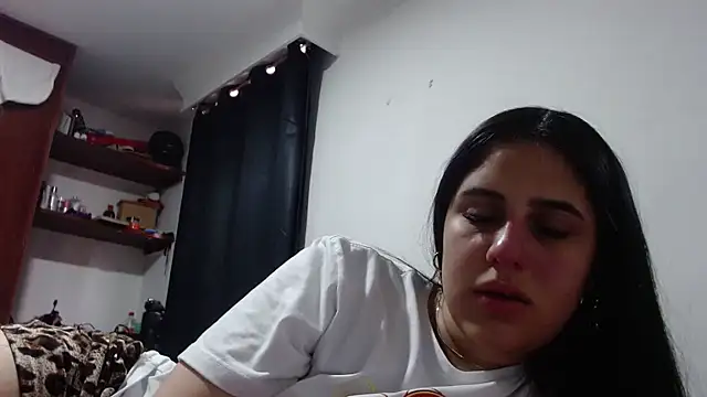 Snapshot of Electraweb_09 chatting on 10-03-25, 12:35 Electraweb 09 online show from 10-03-25, 12:35