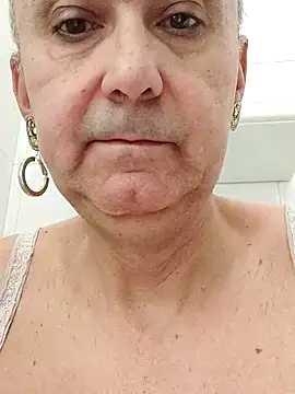 Emily de Carla online show from 12-16-25, 07:24