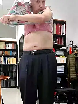 Snapshot of Emily_de_Carla chatting on 02-18-26, 04:14 Emily de Carla online show from 02-18-26, 04:14