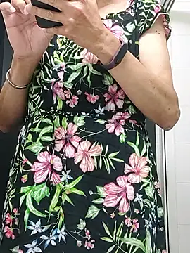 Emily de Carla online show from 05-13-26, 01:52