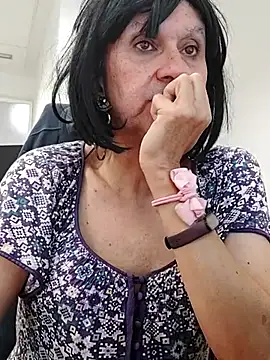 Snapshot of Emily_de_Carla chatting on 07-09-26, 02:10 Emily de Carla online show from 07-09-26, 02:10