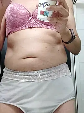 Snapshot of Emily_de_Carla chatting on 07-15-26, 03:28 Emily de Carla online show from 07-15-26, 03:28