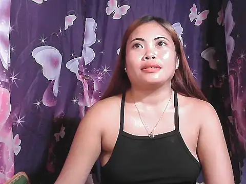 Snapshot of Hot_Samantha4u chatting on 05-23-26, 11:36 Hot Samantha4u online show from 05-23-26, 11:36