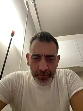 Skizzo6980 online show from 02-15-26, 02:08