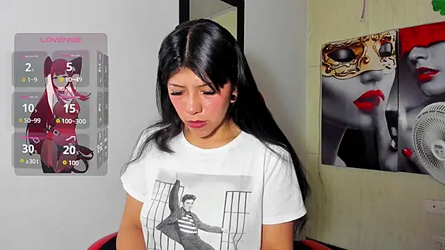 Snapshot of Raven_Rouge_ chatting on 09-18-25, 04:58 Raven Rouge online show from 09-18-25, 04:58