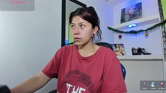 Raven Rouge  online show from 01-06-26, 03:32