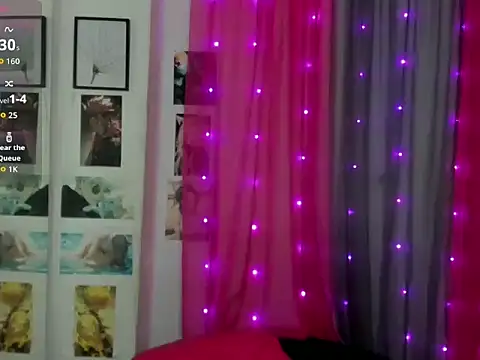 Snapshot of Darkflama1 chatting on 09-27-25, 02:44 Darkflama1 online show from 09-27-25, 02:44