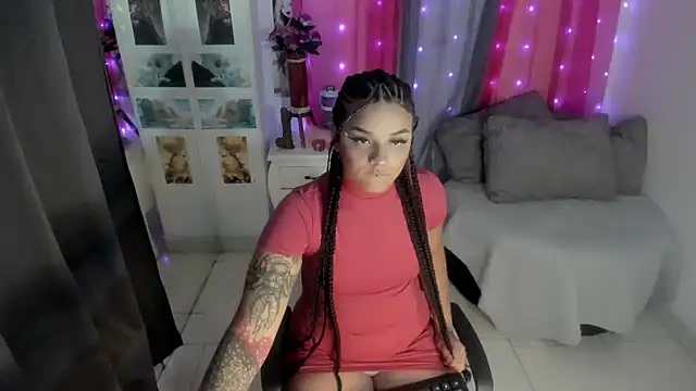 Snapshot of Darkflama1 chatting on 11-25-25, 05:02 Darkflama1 online show from 11-25-25, 05:02