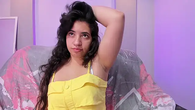 Snapshot of Nicol_Chang chatting on 11-29-25, 08:01 Nicol Chang online show from 11-29-25, 08:01