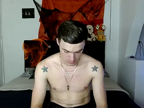 Snapshot of Ken_bigcock77 chatting on 11-01-25, 11:40 Ken bigcock77 online show from 11-01-25, 11:40