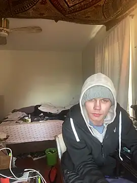 XanderOzzz online show from 01-12-26, 03:17