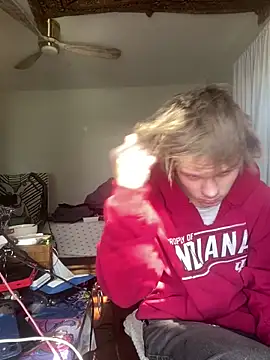 XanderOzzz online show from 02-13-26, 07:21