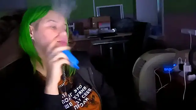 Snapshot of NeonNectar_ chatting on 10-22-25, 11:26 NeonNectar online show from 10-22-25, 11:26