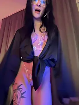 bigJuicyPussy online show from 01-14-26, 01:28