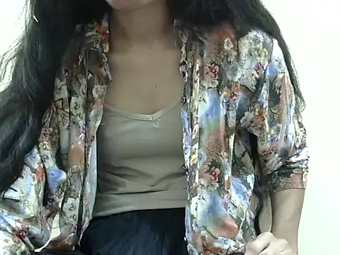 smallcuute online show from 11-19-25, 12:32