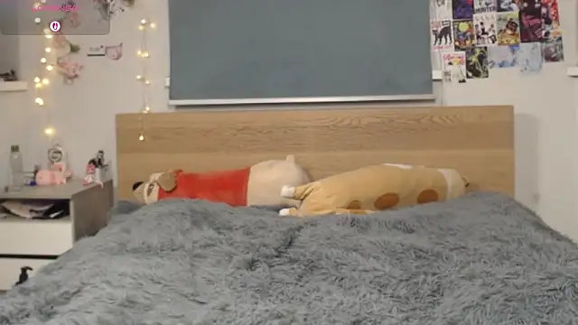 Snapshot of triplebakaaa chatting on 10-06-25, 09:45 triplebakaaa online show from 10-06-25, 09:45