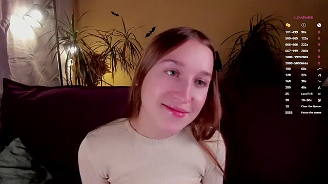 Snapshot of NanaMertins chatting on 10-31-25, 01:06 NanaMertins online show from 10-31-25, 01:06