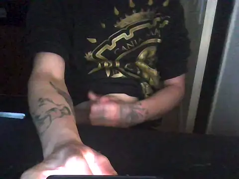 Snapshot of parka999 chatting on 12-02-25, 04:51 parka999 online show from 12-02-25, 04:51