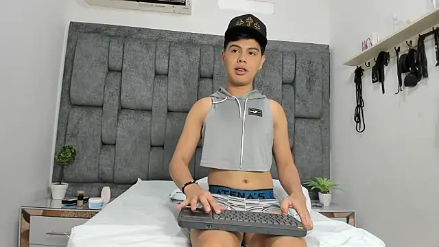 Felipe Cold online show from 01-16-26, 02:48