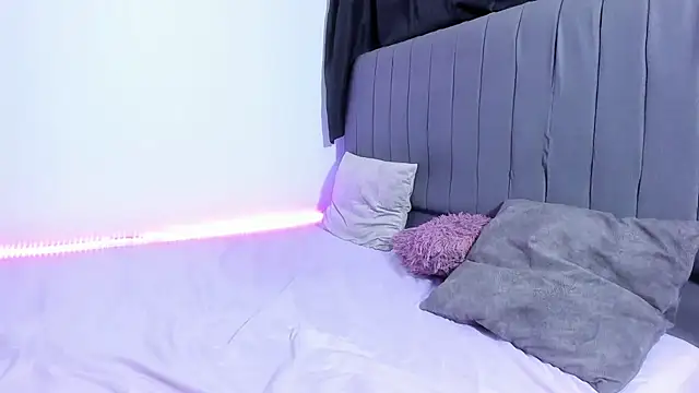 Snapshot of sexloversxxxXX chatting on 01-18-25, 01:08 sexloversxxxXX online show from 01-18-25, 01:08