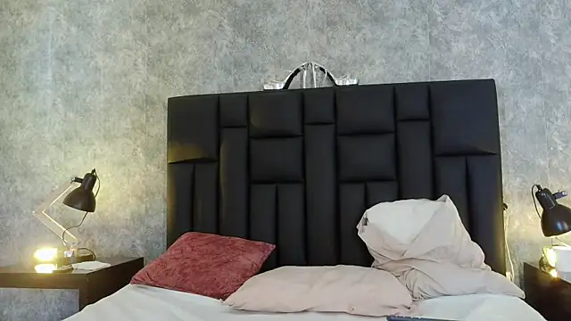 Snapshot of crystaldarliing chatting on 04-30-26, 04:57 crystaldarliing online show from 04-30-26, 04:57