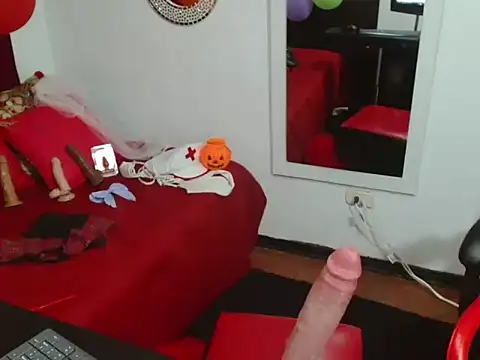 Snapshot of rous-kinky chatting on 10-31-25, 03:13 rous-kinky online show from 10-31-25, 03:13