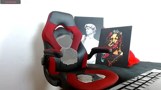 Snapshot of Codyknightt chatting on 10-28-25, 12:09 Codyknightt online show from 10-28-25, 12:09