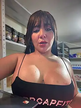 Snapshot of AlanaRouss chatting on 05-08-26, 12:27 AlanaRouss online show from 05-08-26, 12:27