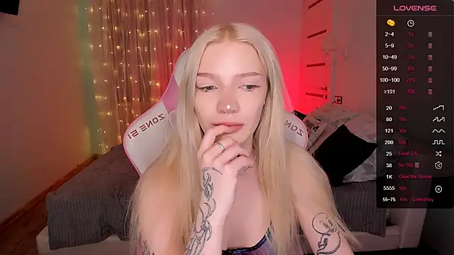 AnyaTaylor  online show from 02-08-26, 02:26