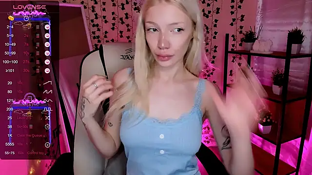 AnyaTaylor  online show from 05-13-26, 02:09