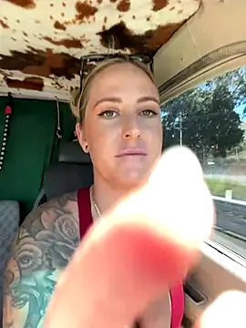 Snapshot of OdetteDelane chatting on 11-20-25, 03:39 OdetteDelane online show from 11-20-25, 03:39