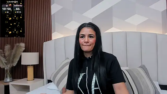 Mommy Naughty online show from 01-10-26, 11:23