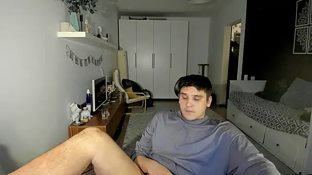 Snapshot of Bear_Beer130 chatting on 09-13-25, 03:34 Bear Beer130 online show from 09-13-25, 03:34