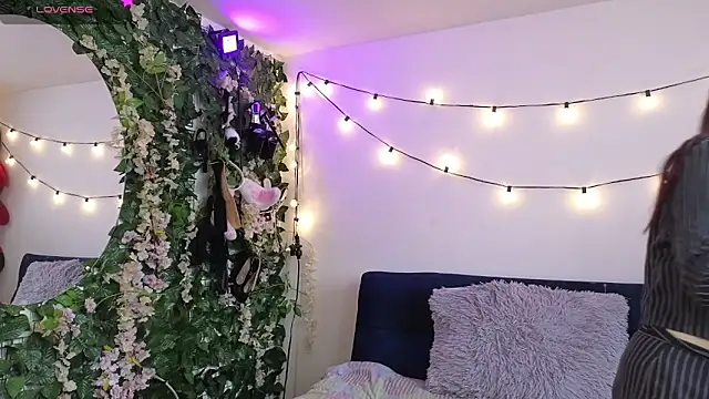 MiaVelvetDoll online show from 01-17-26, 02:33