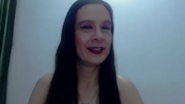 Snapshot of Aileendarkhot chatting on 09-20-25, 04:24 Aileendarkhot online show from 09-20-25, 04:24