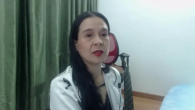 Snapshot of Aileendarkhot chatting on 12-20-25, 05:47 Aileendarkhot online show from 12-20-25, 05:47