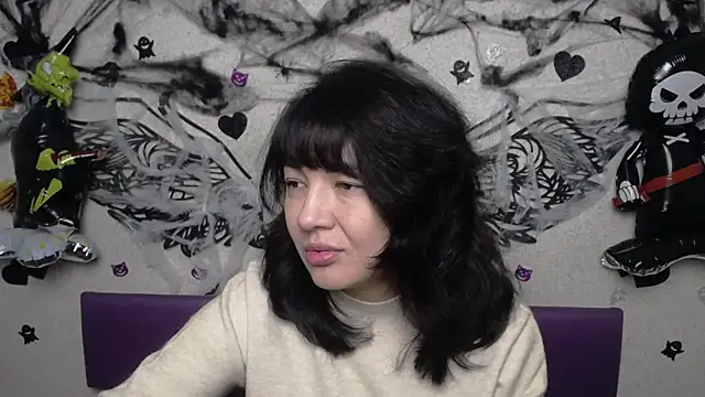 SelenaFly online show from 10-31-25, 06:03