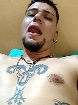 Snapshot of Juuaanp3 chatting on 12-14-25, 09:14 Juuaanp3 online show from 12-14-25, 09:14