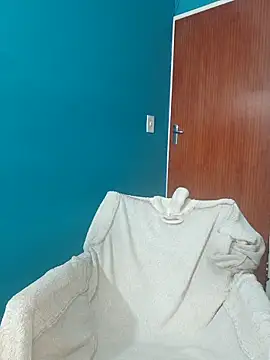 Snapshot of DarkQueen_94 chatting on 10-23-25, 09:24 DarkQueen 94 online show from 10-23-25, 09:24