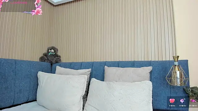 Snapshot of angel_ponce chatting on 09-21-25, 01:24 angel ponce online show from 09-21-25, 01:24