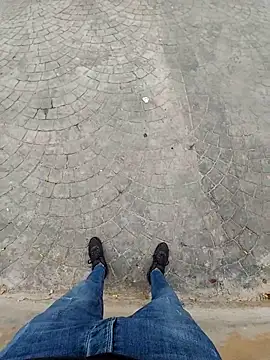 Snapshot of RaoufDz17cm chatting on 09-29-25, 04:45 RaoufDz17cm online show from 09-29-25, 04:45