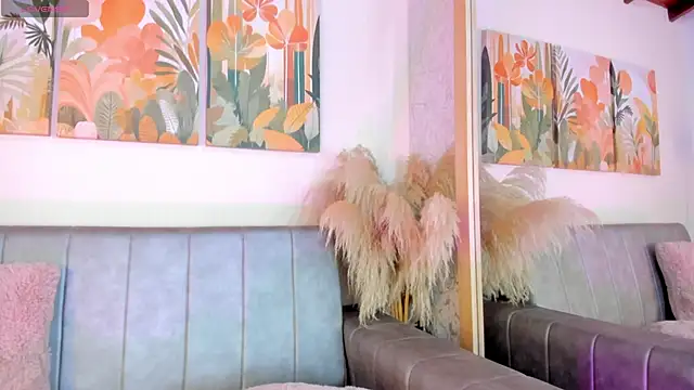 Snapshot of Celeste-Evanns chatting on 11-28-25, 04:31 Celeste-Evanns online show from 11-28-25, 04:31