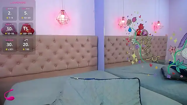 Snapshot of tiiny_emilly chatting on 10-01-25, 09:32 tiiny emilly online show from 10-01-25, 09:32